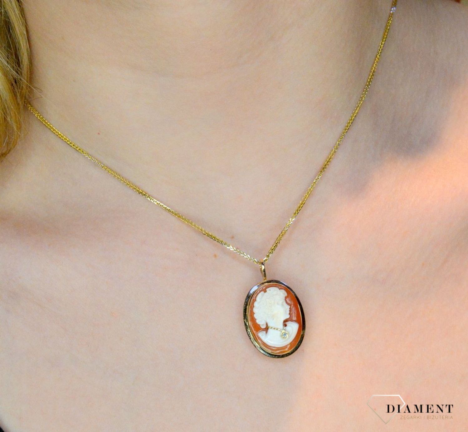 Złota broszka zawieszka 585 broszkowisior Pani Walewska BO 10A.jpg